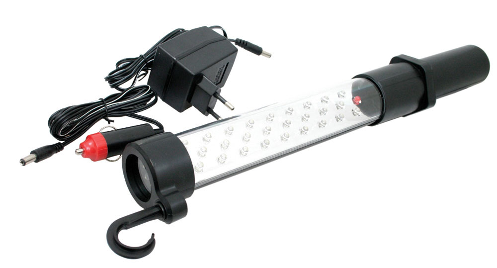 216808-EC Baterijska lampa 9 LED dioda Master za kampiranje crna KR P1