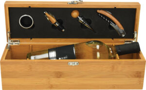 233583-EC Set vinski Cipro 4-djelni s pretincem za vino od bambusa P1/8