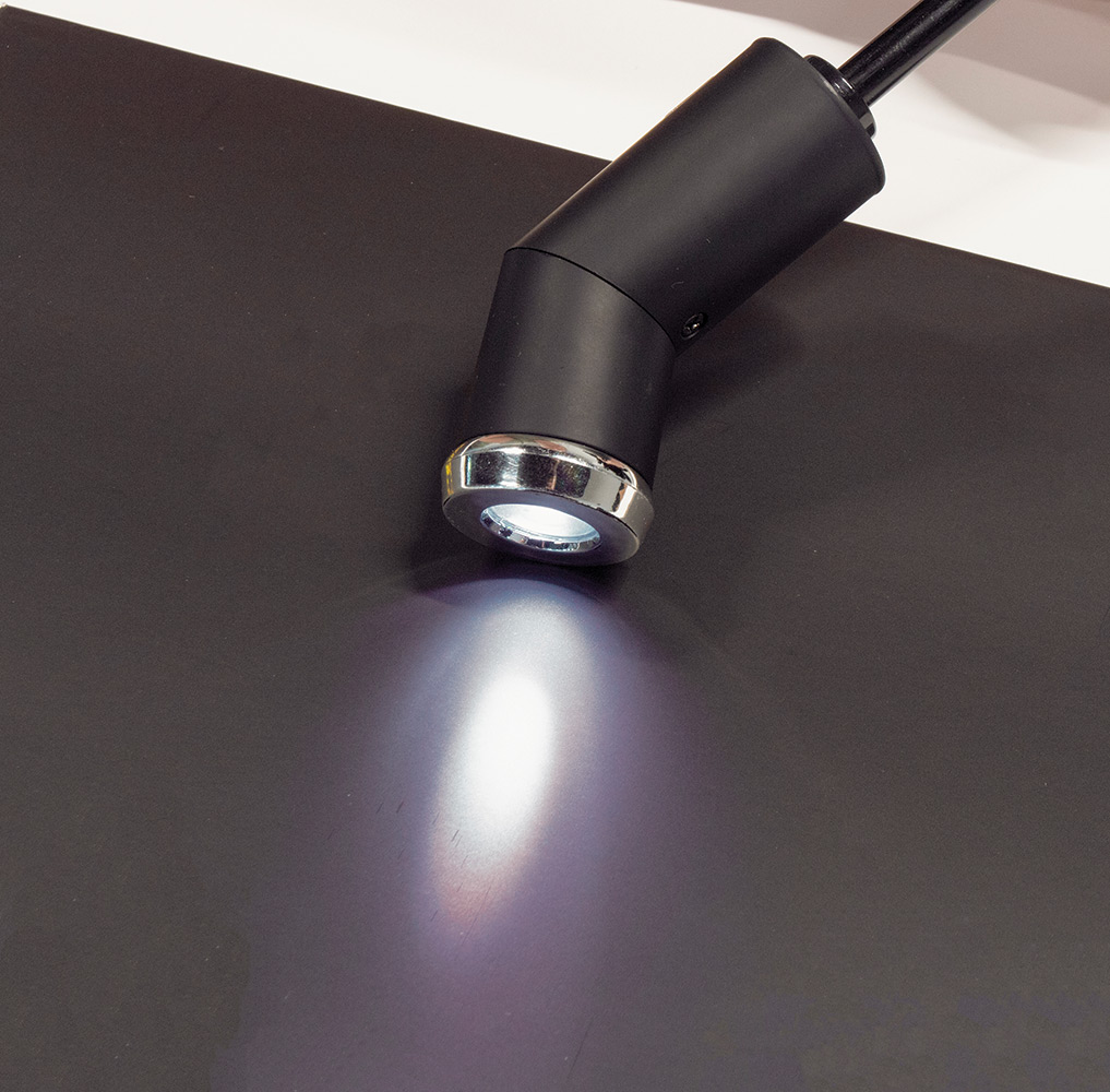 245270-EC Kišobran Thor sklopivi O/C automatski crni s led svjetlom P10/50